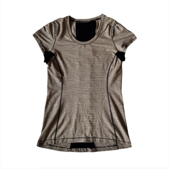 SOLD - Lululemon Star Runner shirt. - Picture 4 of 4